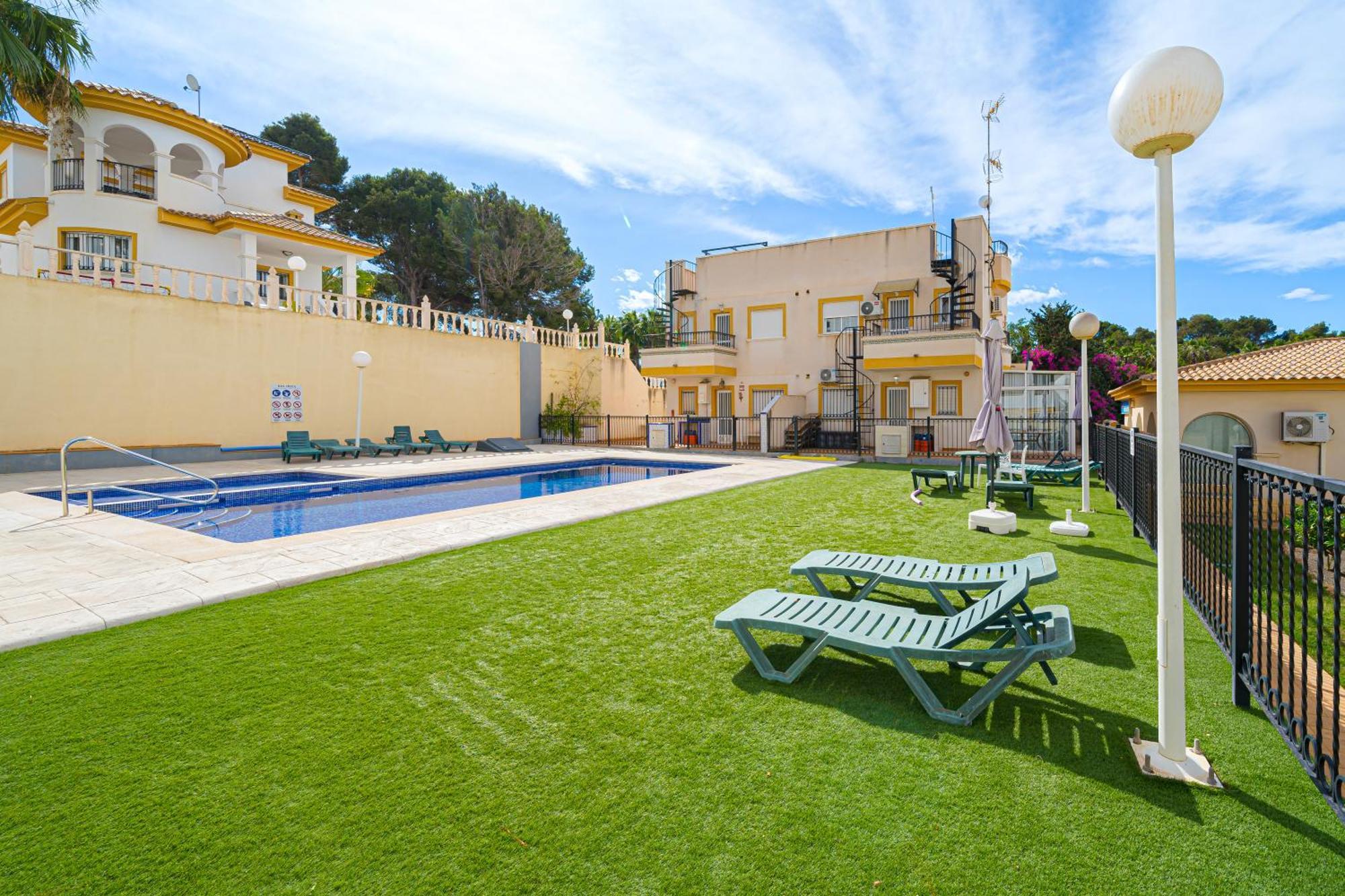 Villamartin Apartment. Excellent Location For Golfers, Cyclists And Hikers Eksteriør billede