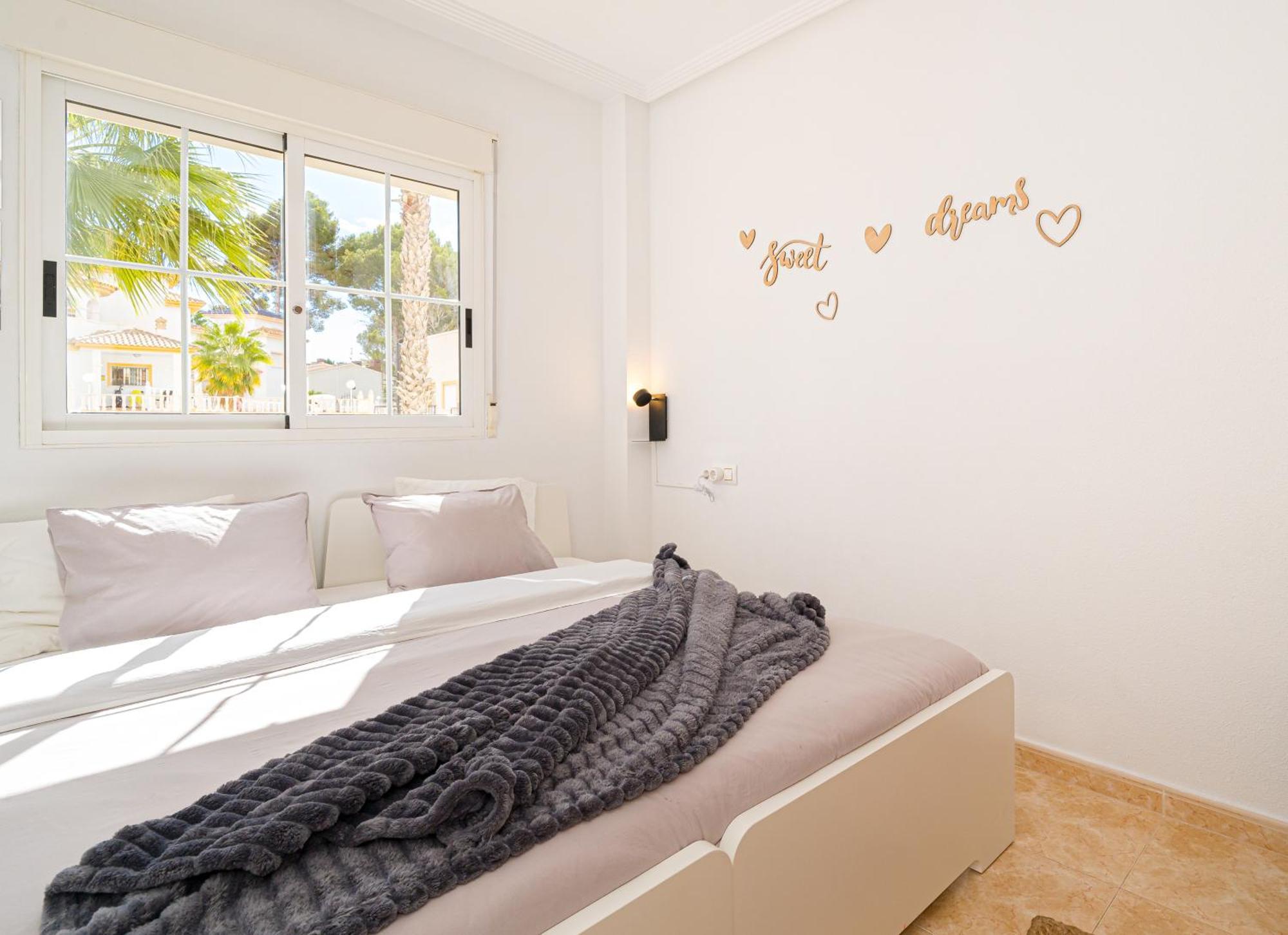 Villamartin Apartment. Excellent Location For Golfers, Cyclists And Hikers Eksteriør billede