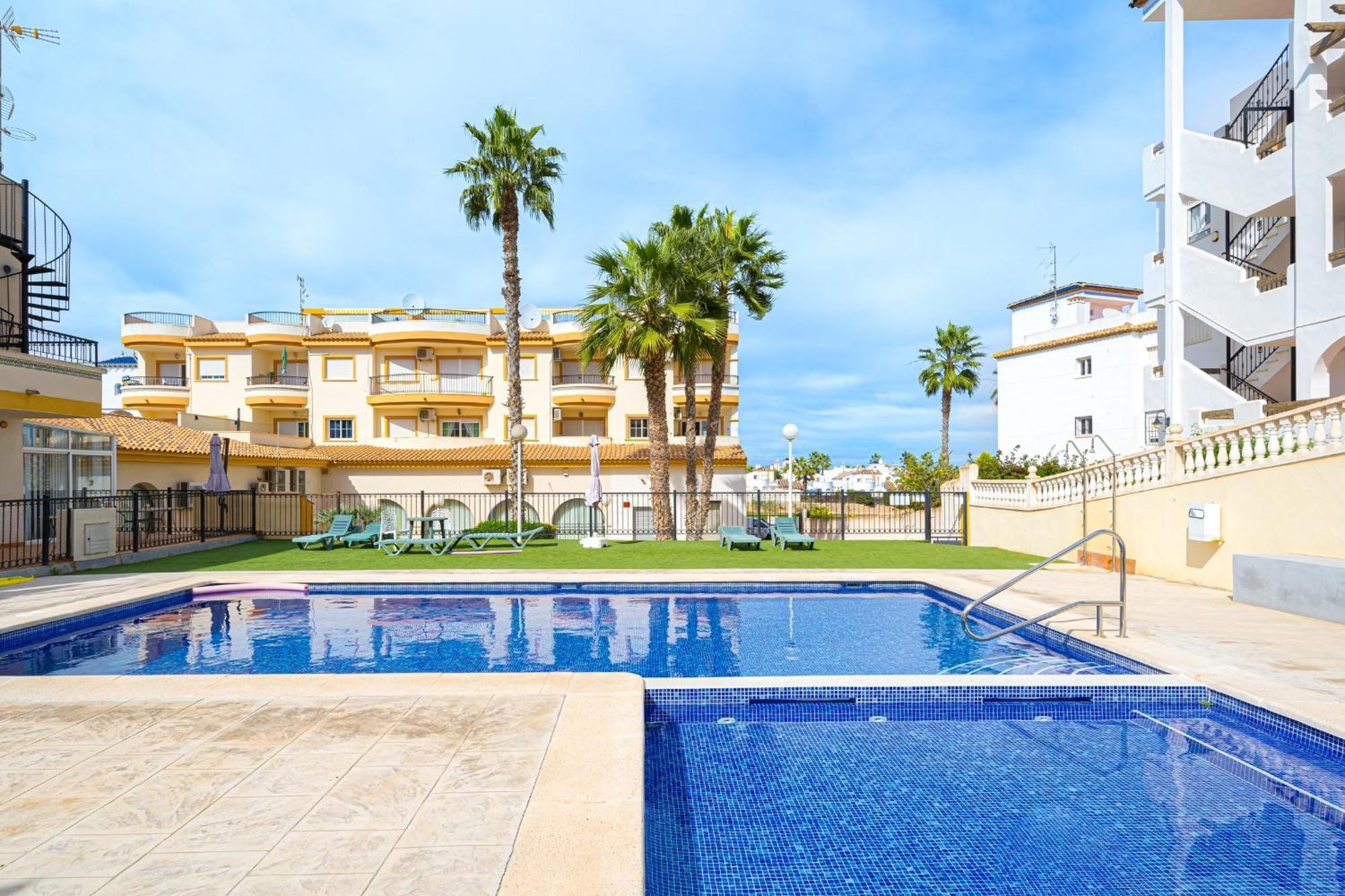Villamartin Apartment. Excellent Location For Golfers, Cyclists And Hikers Eksteriør billede